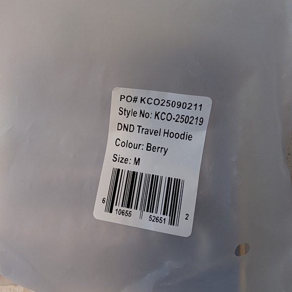 Comfrt DND Travel Hoodie In Berry - Picture 4 of 12